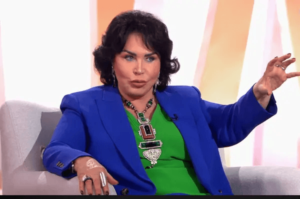 Надежда Бабкина в студии