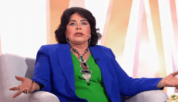 Надежда Бабкина на концерте